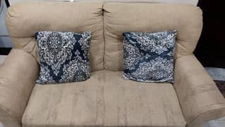 5 seater sofa set for sale in good condition