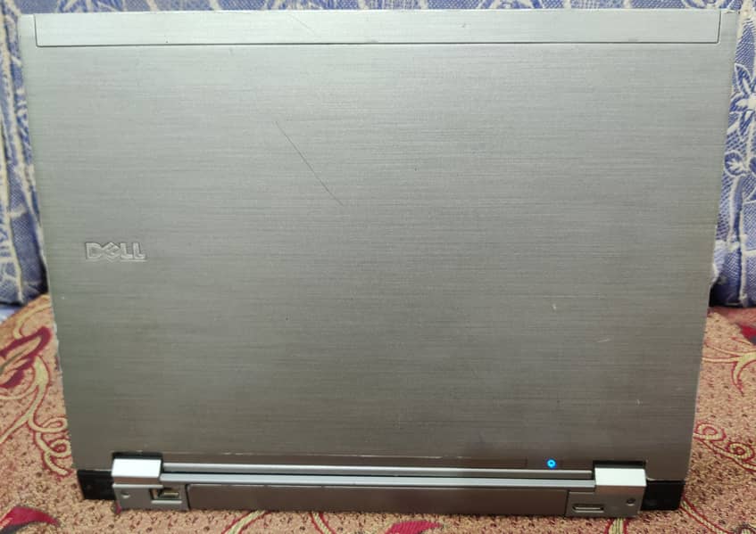 Dell's Laptop i5 4th generation 2