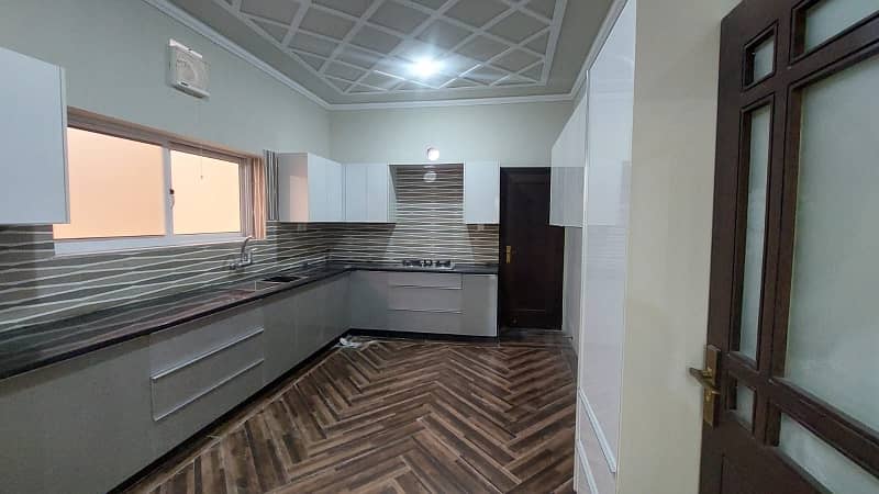 Prime Location 1 Kanal House In Warsak Road For sale At Good Location 7