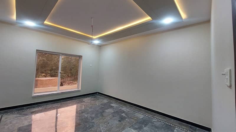 Prime Location 1 Kanal House In Warsak Road For sale At Good Location 8