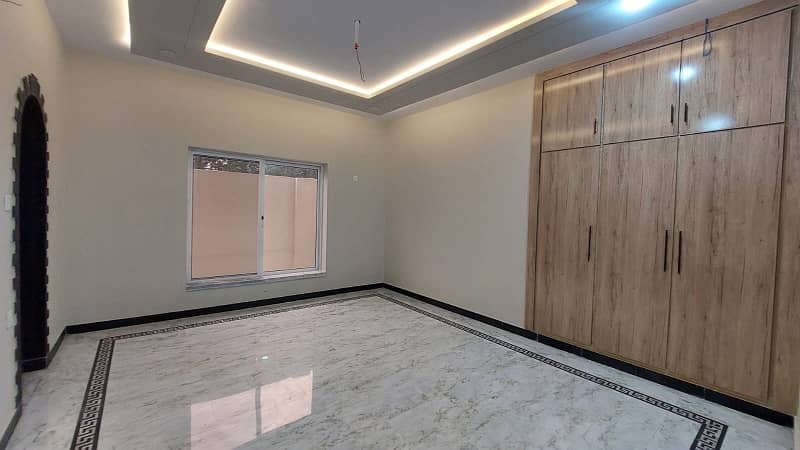 Prime Location 1 Kanal House In Warsak Road For sale At Good Location 15