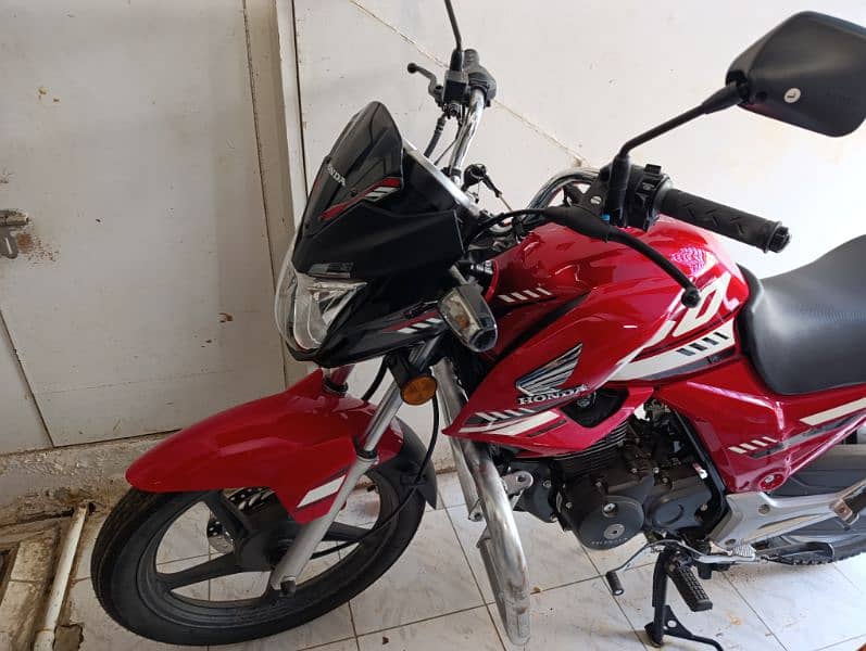 Honda CB 150F 2024 9