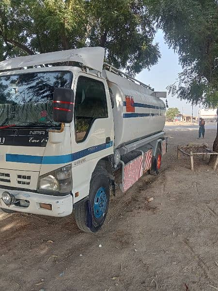 Isuzu NPR model 2015 engine gear hissa band new tyre oil tanker 10000 2