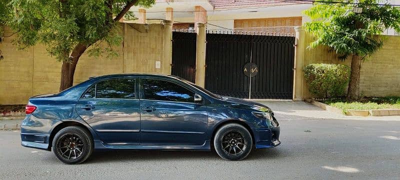 Toyota Corolla Altis 2012 4