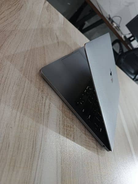 Macbook Pro M1 2020 8GB 256GB 2