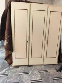 almari / cupboard /wardrobe