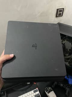 PS4