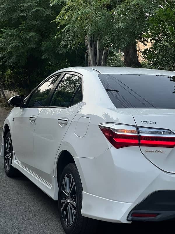 Toyota Corolla Altis 2021 5