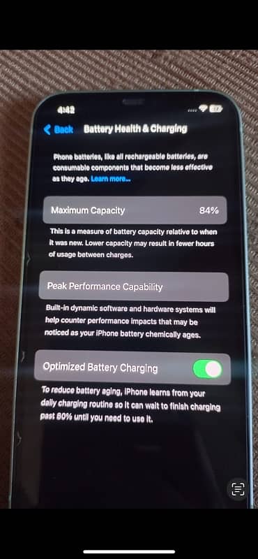 Iphone 12 10/10 condition battery health 84 space 128 gb 4