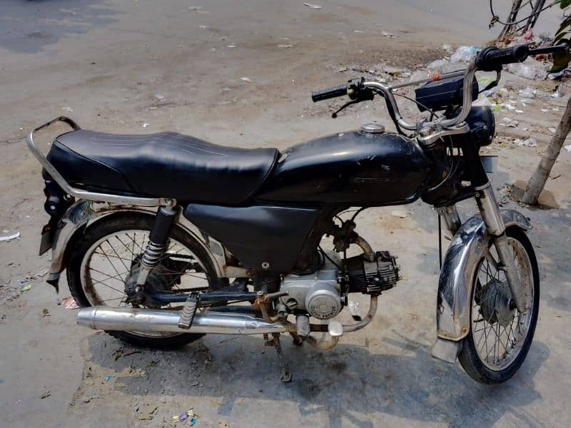 I am sale my road prince bike 70cc urgent Call only 5