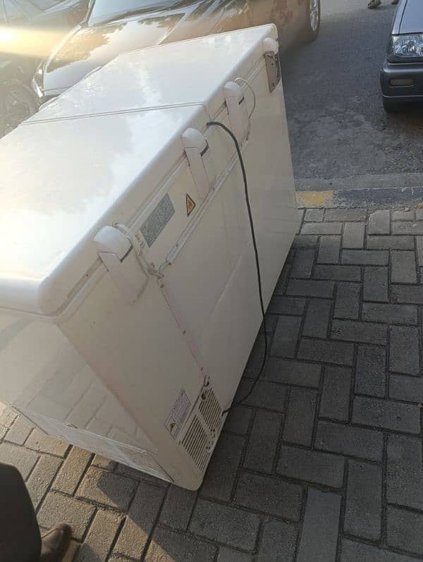 Haier deep freezer new condition 385h 2