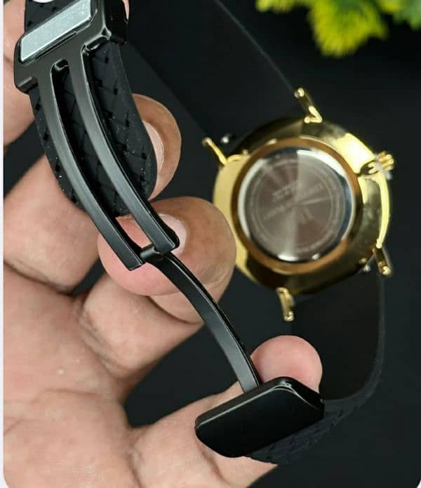 Imported luxury watch with magnetic clip strap 3