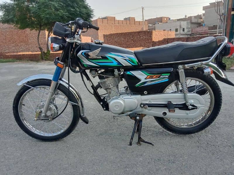 Honda CG 125 23 Model Applied for 9