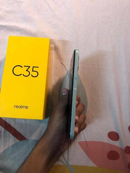 Realme C 35 4+4 / 128 GB 3