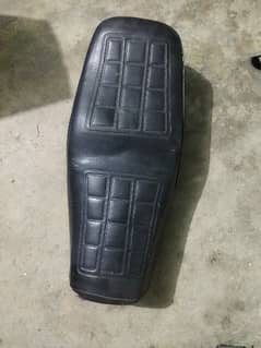 Honda 125 dwon model genuine seat