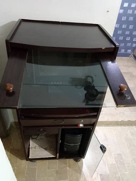 computer table for sell 7