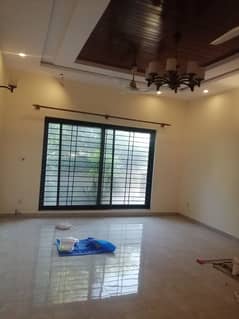 G-9/4 size 40x80 Ground floor 3bed 3bath ding Tvloung kitchen