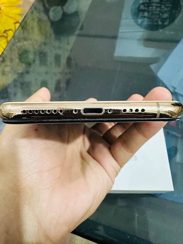 Iphone XS MAX Gold 7