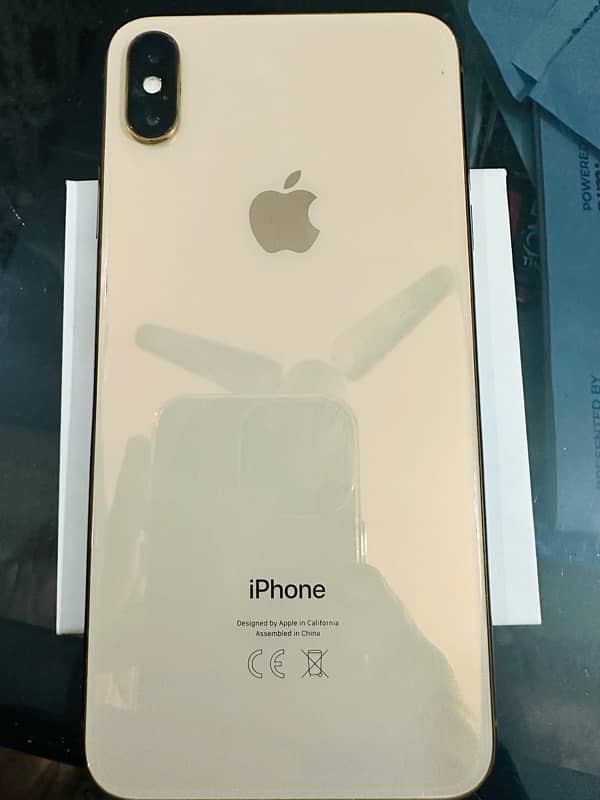 Iphone XS MAX Gold 8