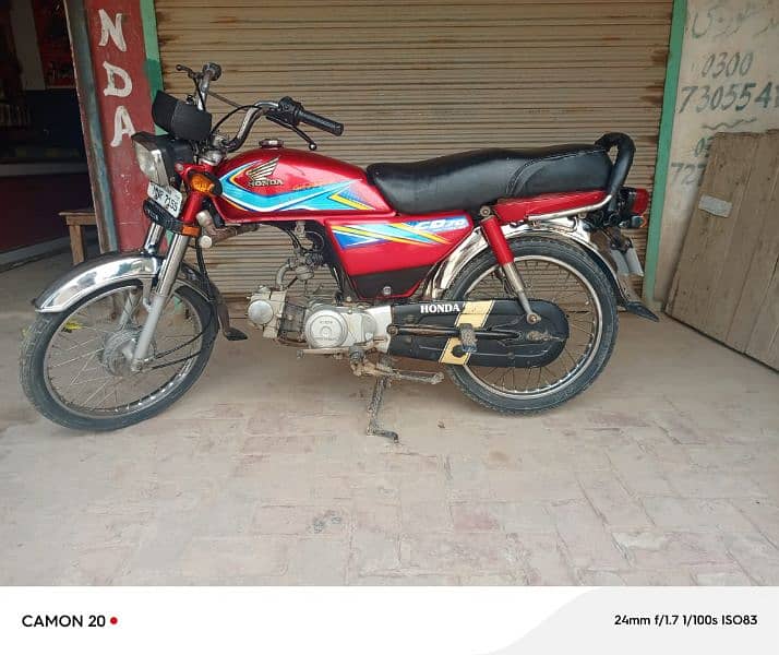 Honda motorbike for sale 6