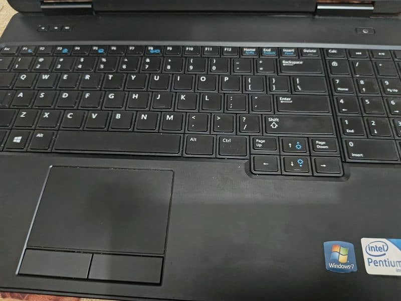 Dell Latitude E5540 1