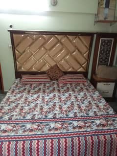 Complete Bedroom Furniture set with divider For Sale