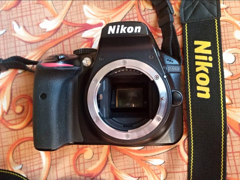 Nikon D3400 4