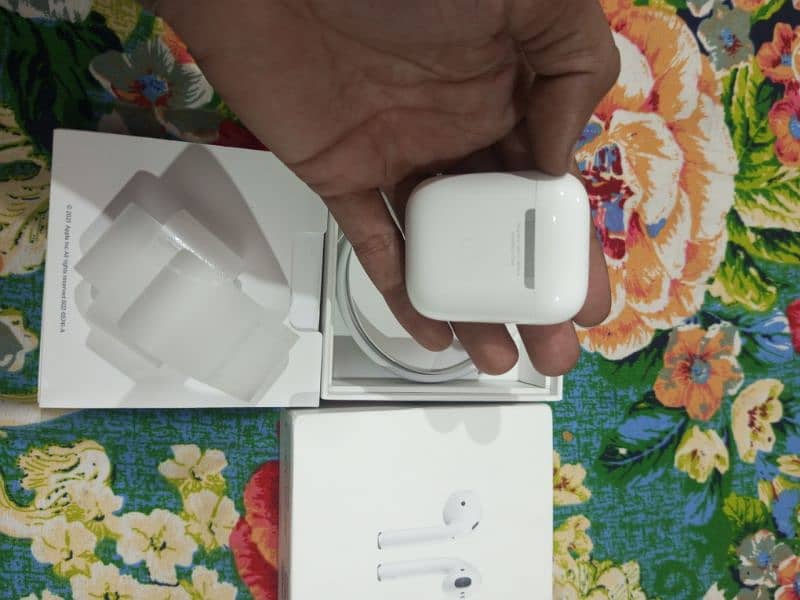 apple airpods 2 4