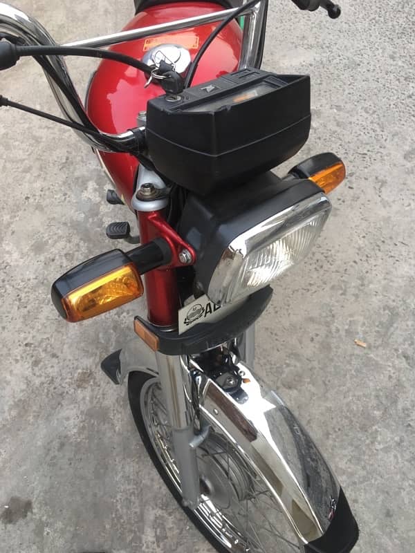 Honda CD70 Model 2022 New Condition 4