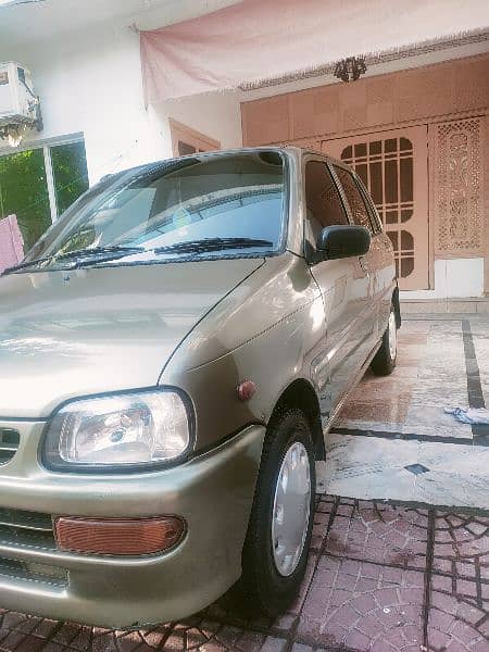 Daihatsu Cuore 2004 3