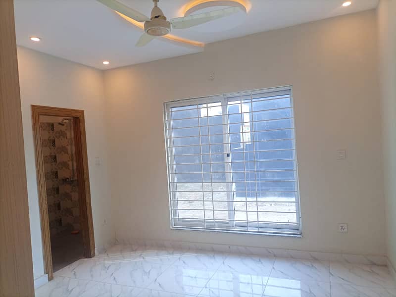 7 Marla Double Unit House 5 Bed Room With Attached Bath Drawing Dining Kitchen TV Lounge Servant Quarter 4