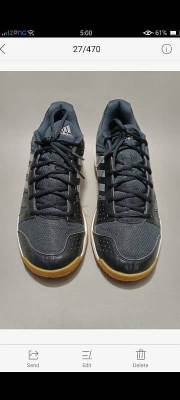 adidas badminton shoes size 8.5 uk. . . euro 42.5 0