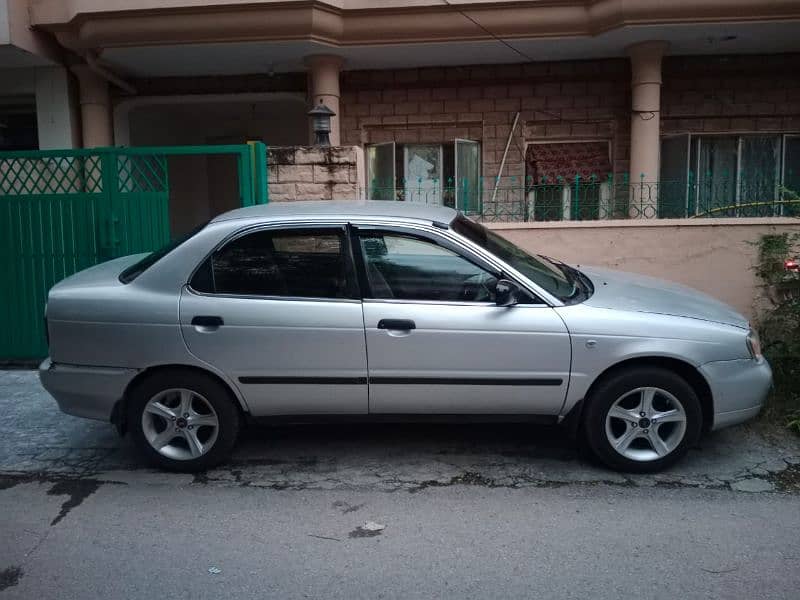 Suzuki Baleno 2004 12