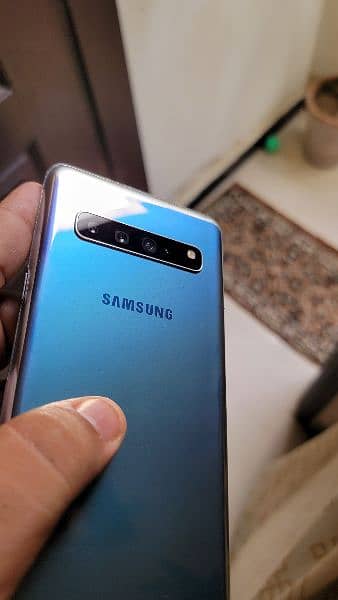 Samsung Galaxy S10 5G 8GB 256GB Aura Glow 2