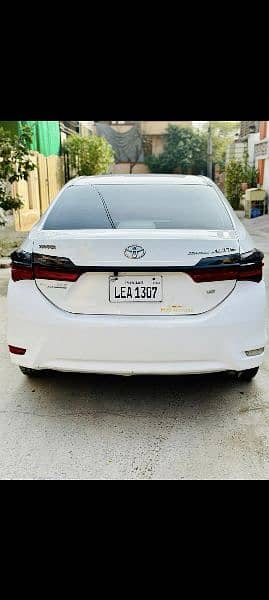 Toyota Corolla Altis 2015 1