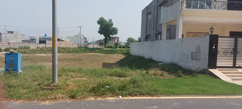 1 Kanal ideal location plot for sale in Fazaia Housing Scheme 1 Lahore 2