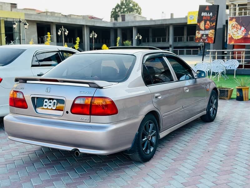 Honda Civic Oriel 2000 1