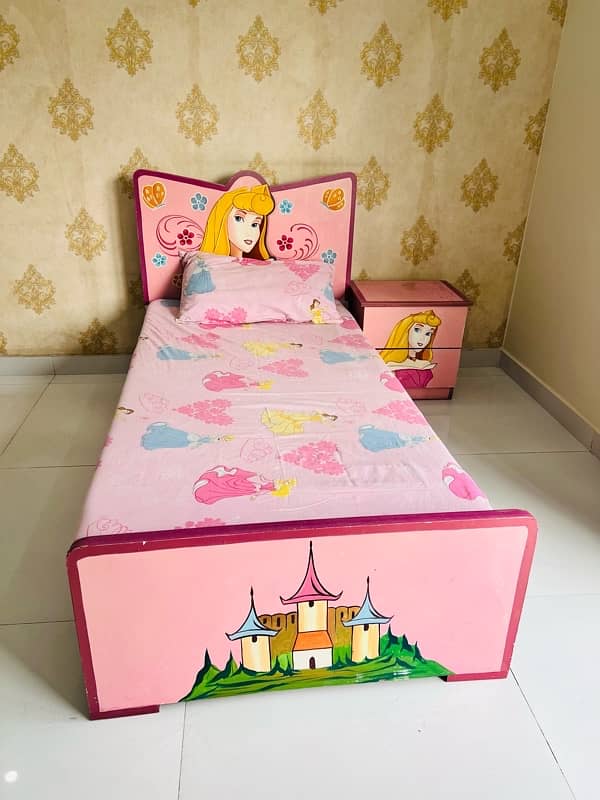 Kids Bed / Kids Bedroom Set / Kids Bed with Side Table Dressing 2