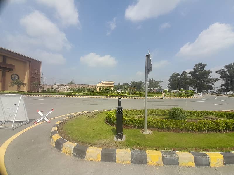 Prime Location 8 Marla Residential Plot In DHA Defence Of Gujranwala Is Available For sale 6