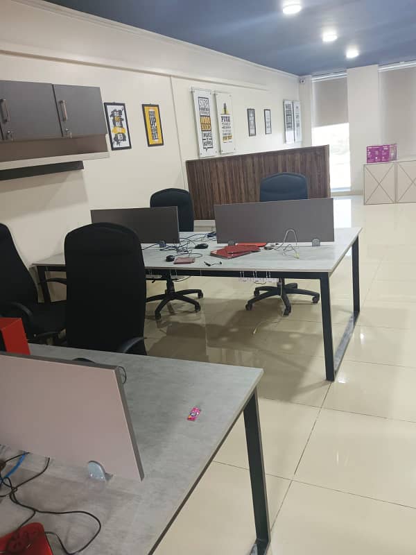 Dha phase 6 1400sqrfit office rent sami furnished good location office building 11