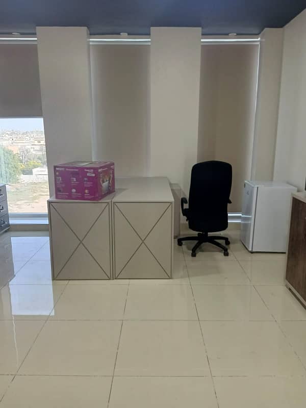 Dha phase 6 1400sqrfit office rent sami furnished good location office building 14