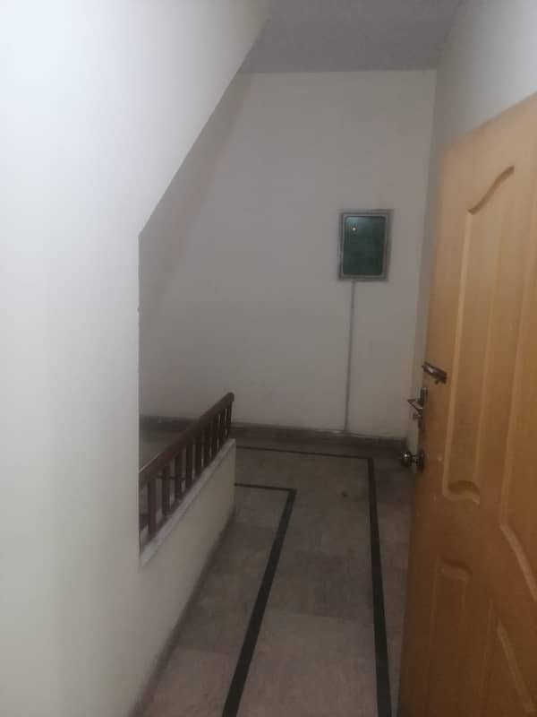 1 kanal upper portion for rent 5