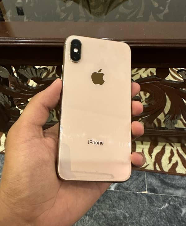 iphone xs 256 gb pta approved with box and charger 1