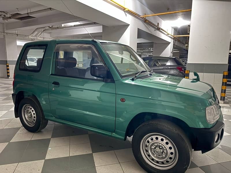 Mitsubishi Pajero Mini 1998 3