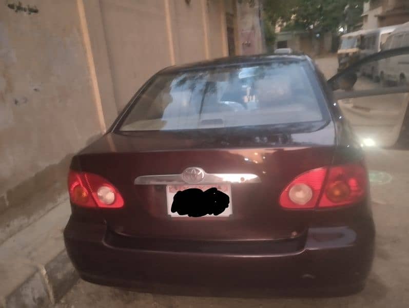 Toyota saloon 2004 5