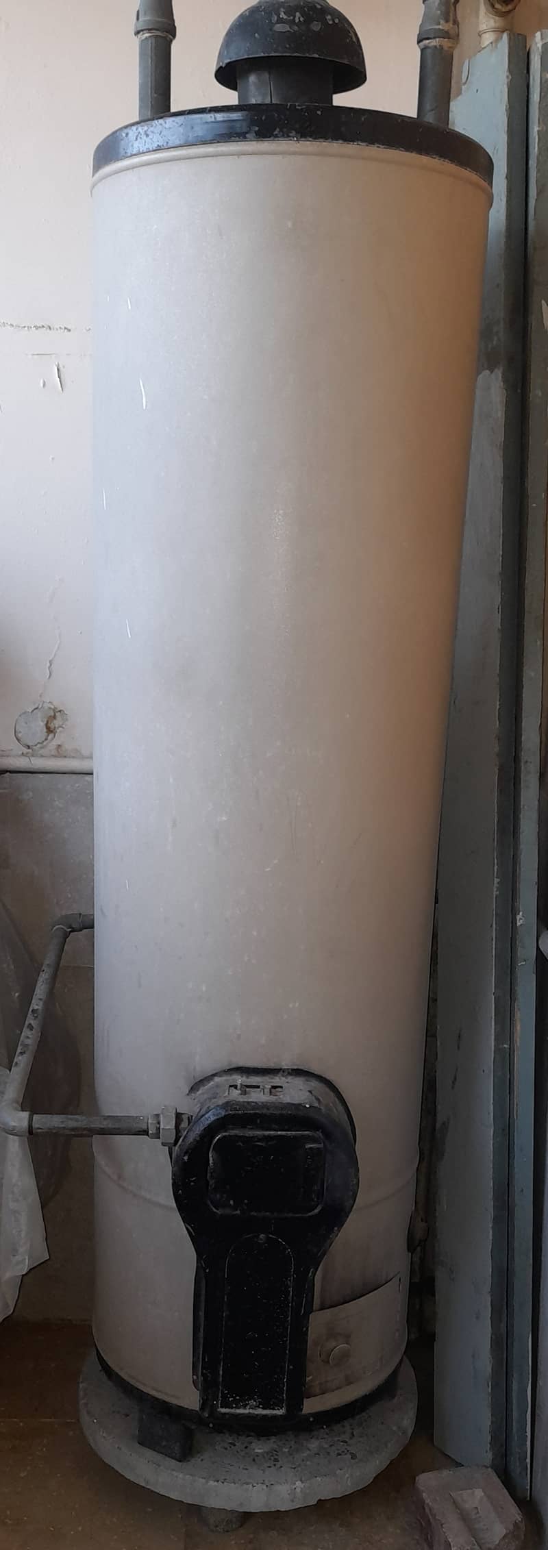 Geyser built on heavy guage 30 Gallon 2