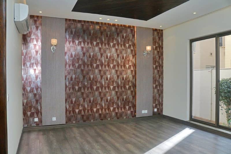 1 Kanal Most Elegant Slightly Used Modern Design Bungalow For RENT At Prime Location In DHA Phase 5 4