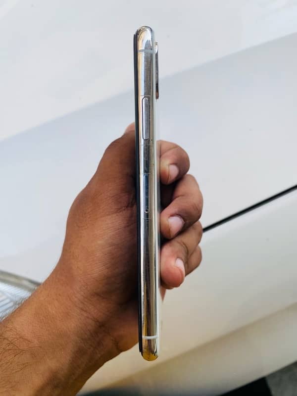 Iphone X 64 GB Factory Unlock 4