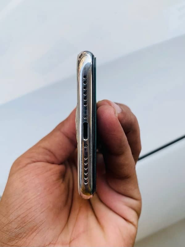 Iphone X 64 GB Factory Unlock 5