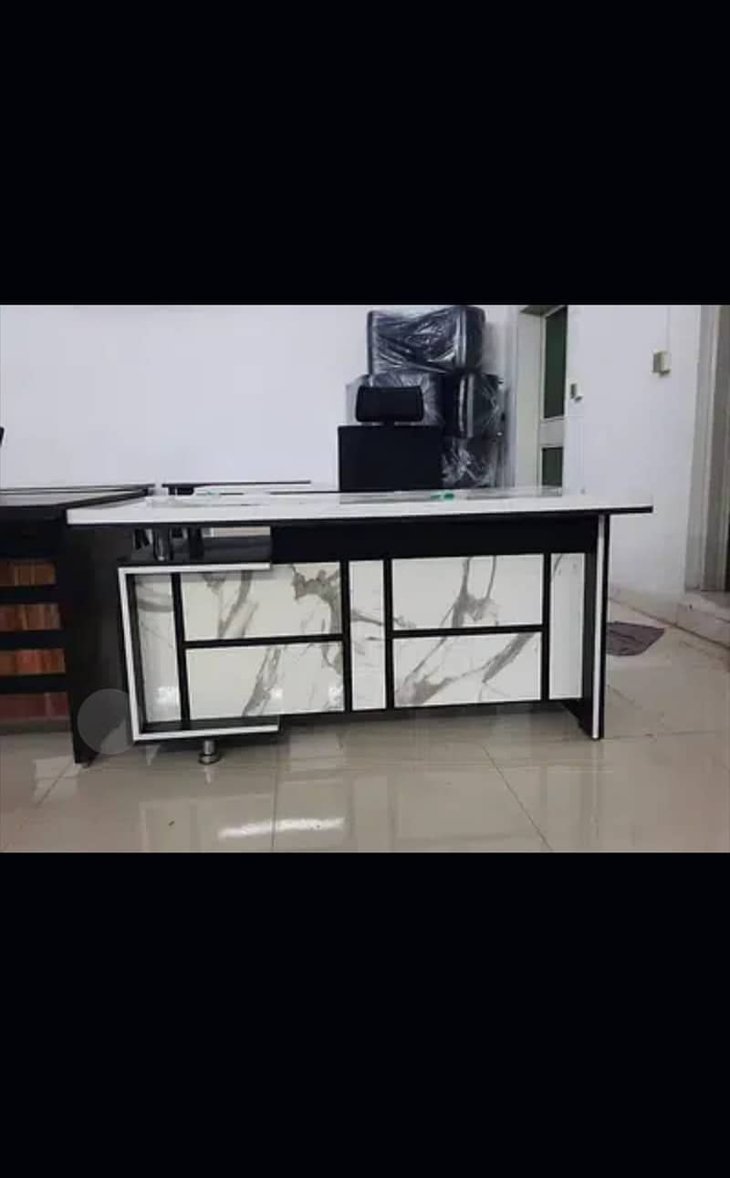 Office Side Tables/Conference Tables/Executive Tables/Workstations 4